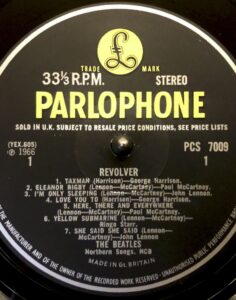 REVOLVER PCS7009 stereo
