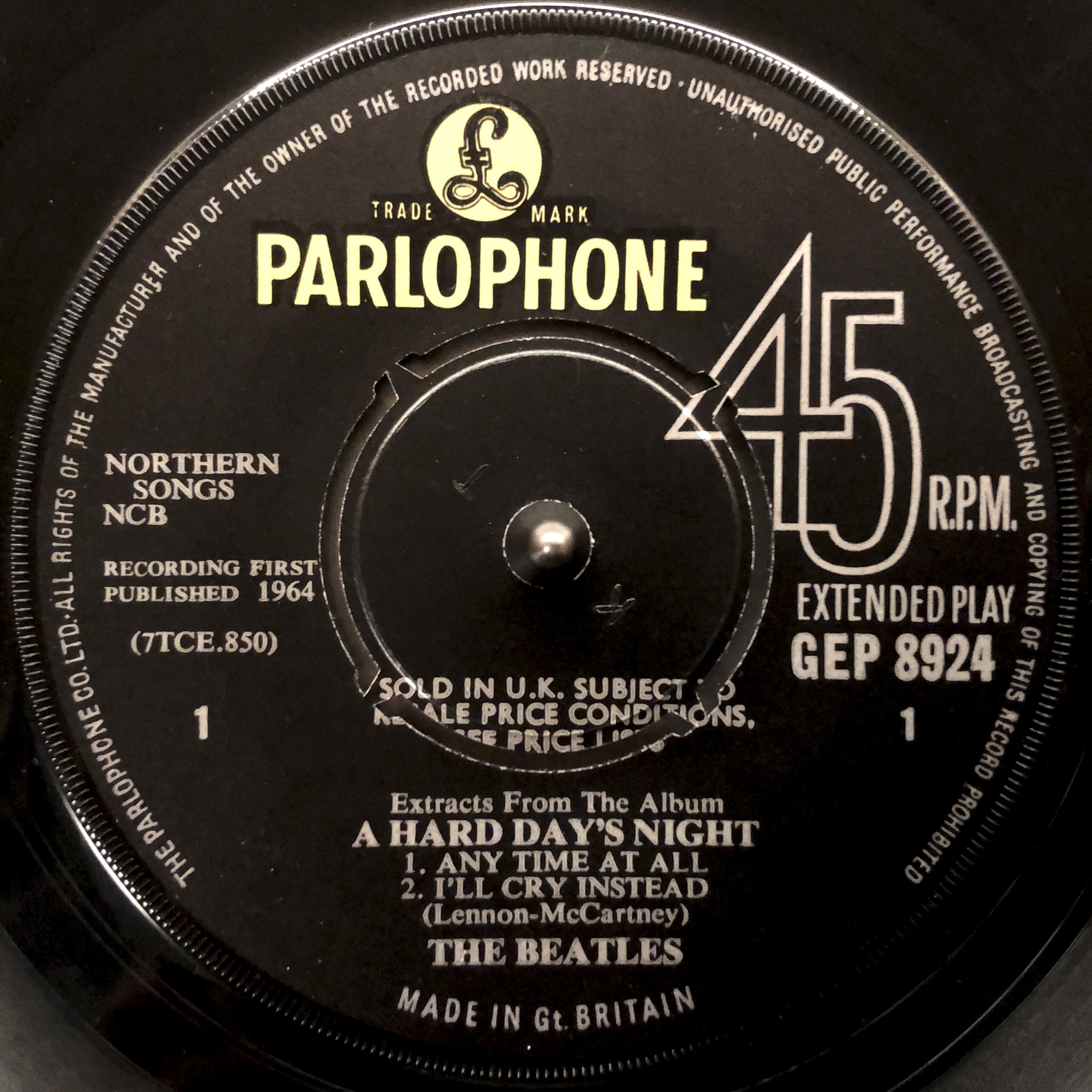Extracts from the album A HARD DAY’S NIGHT GEP8924