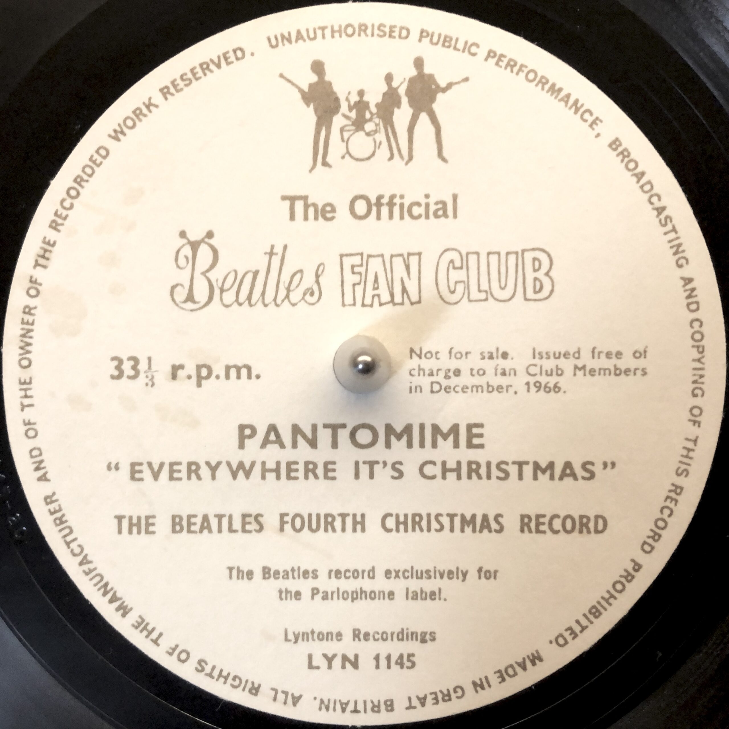 PANTOMIME. Everywhere It’s Christmas. LYN1145